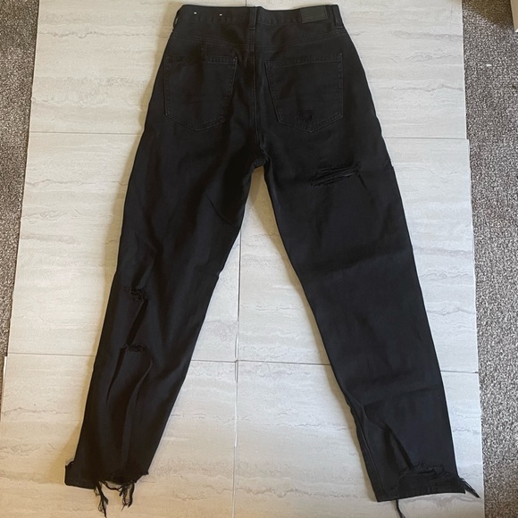 AE Ripped Black Mom Jeans - Picture 3 of 3